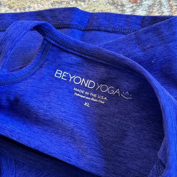 NWT Beyond Yoga Spacedye Slim Racerback Cropped Tank Sapphire size XL - Picture 4 of 6